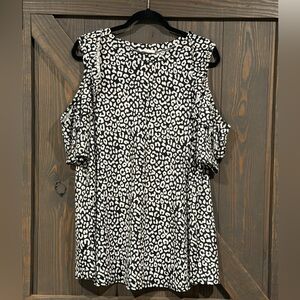 Chic Soul Casual‎ Leopard Print Cold Shoulder Ruffled Blouse Black White Size 1X